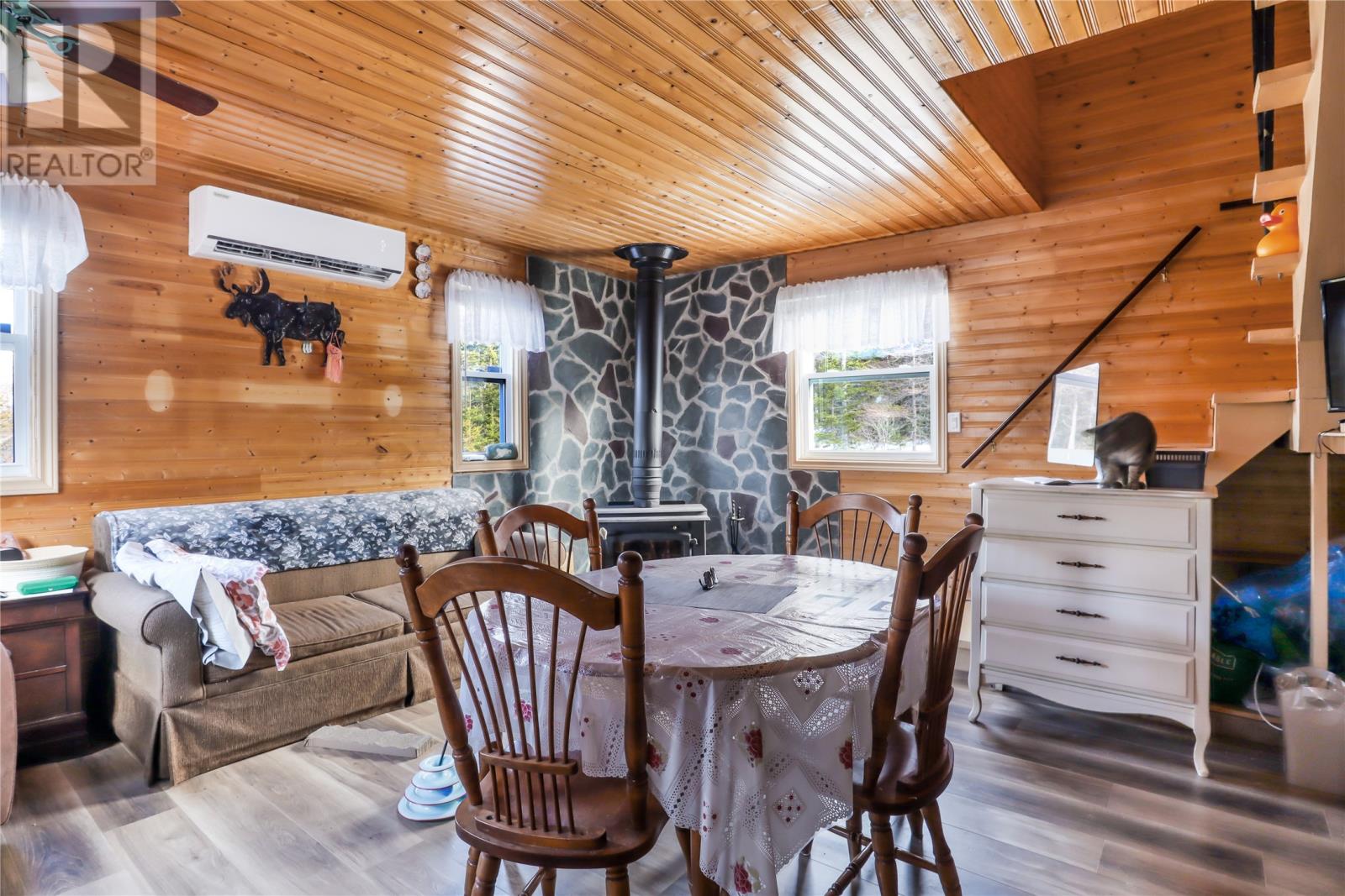 0 Mobile First Pond, Sneaker Road - 7