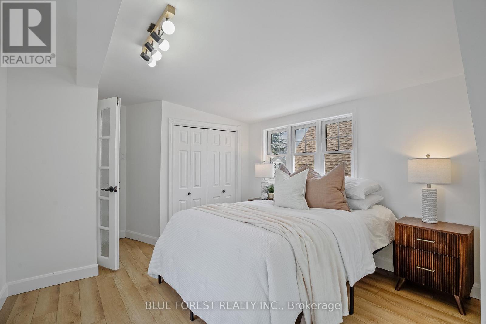 343 EMERY STREET E Property Photo