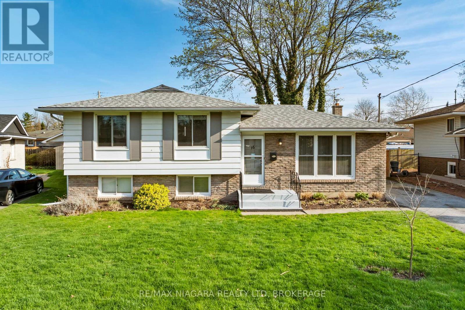 16 CROYDON DRIVE - 1