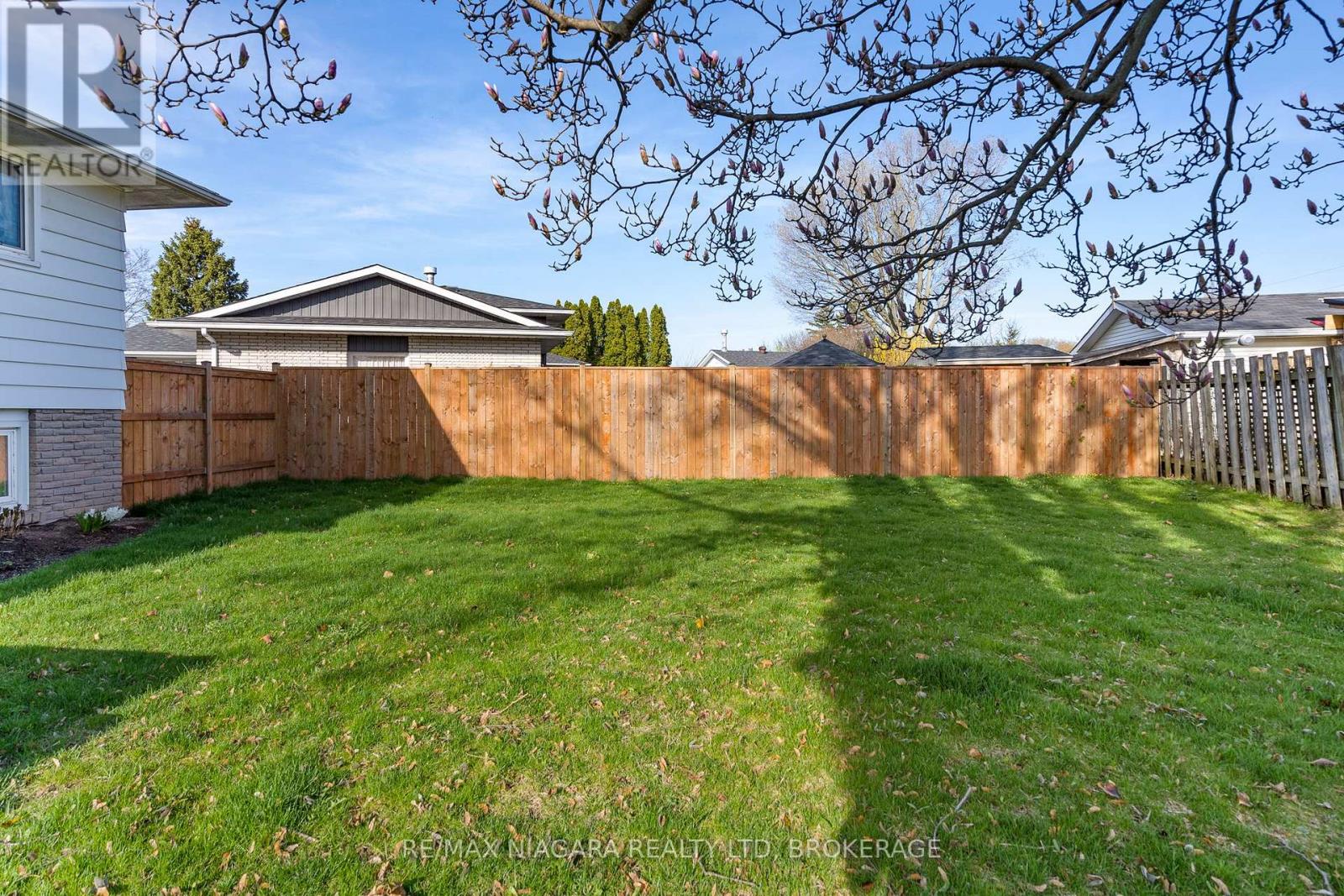 16 CROYDON DRIVE - 28