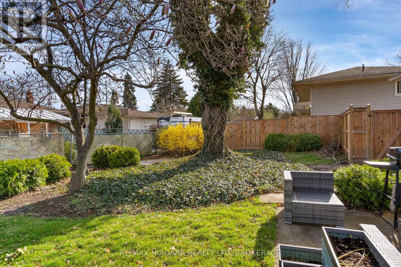 16 CROYDON DRIVE - 30
