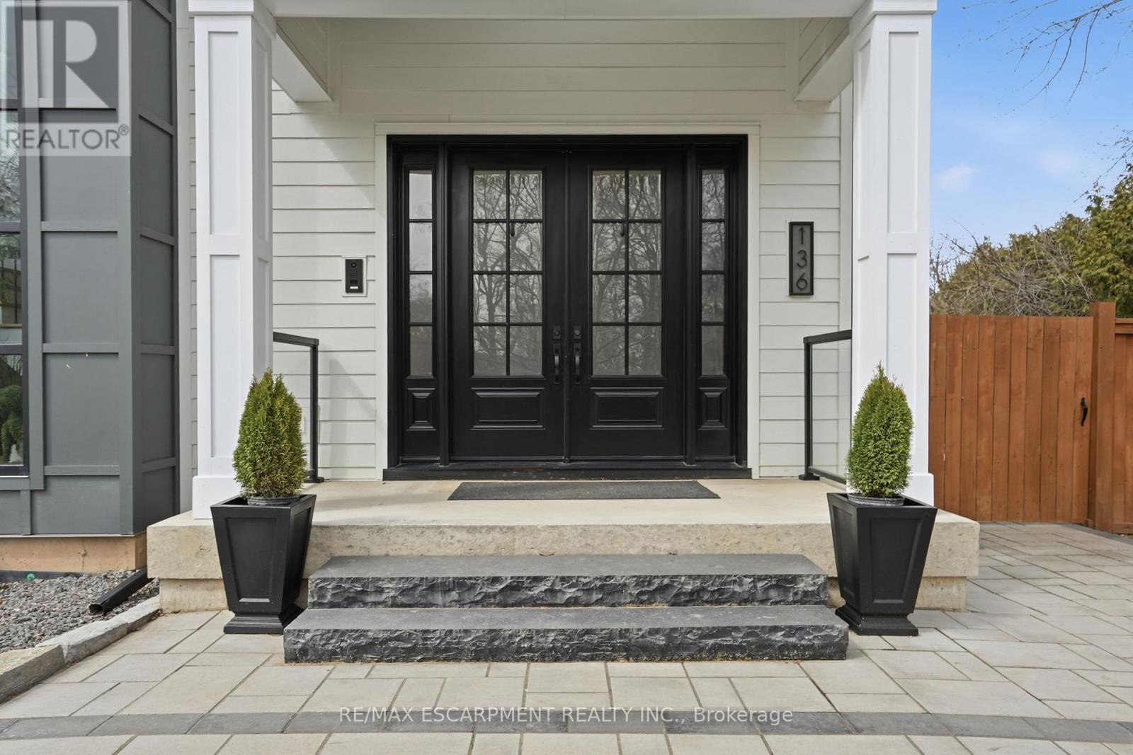 136 ROCKCLIFFE ROAD - 3