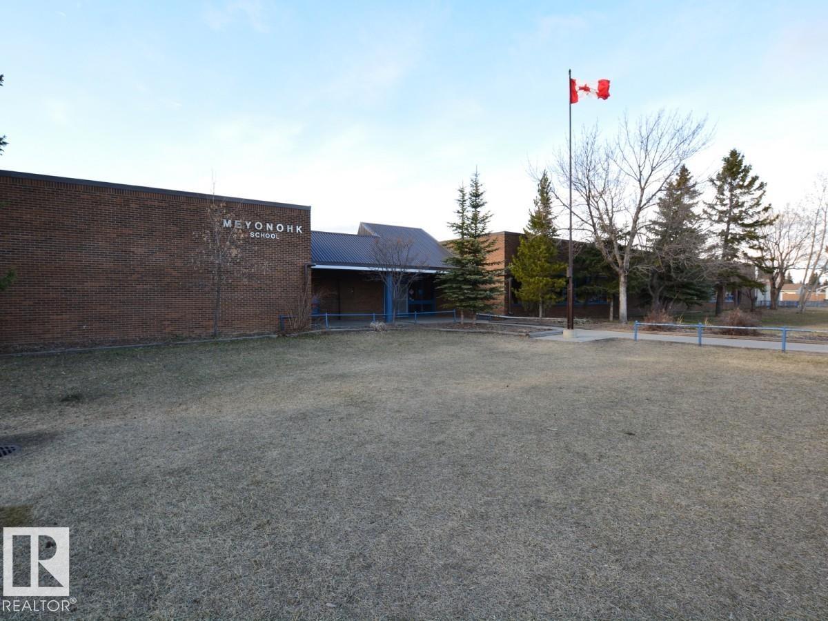 #10 2703 79 ST NW, Edmonton