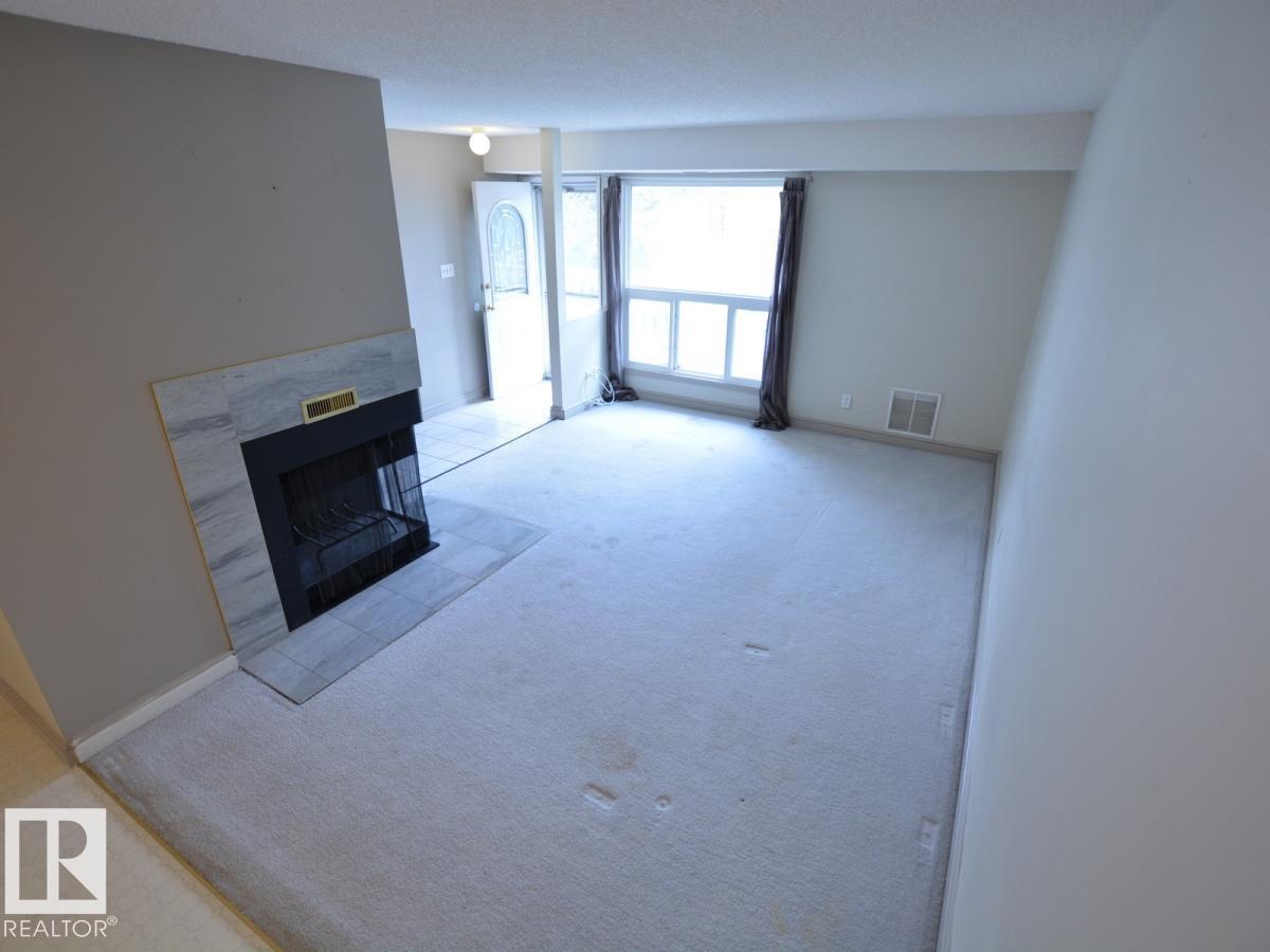 #10 2703 79 ST NW, Edmonton