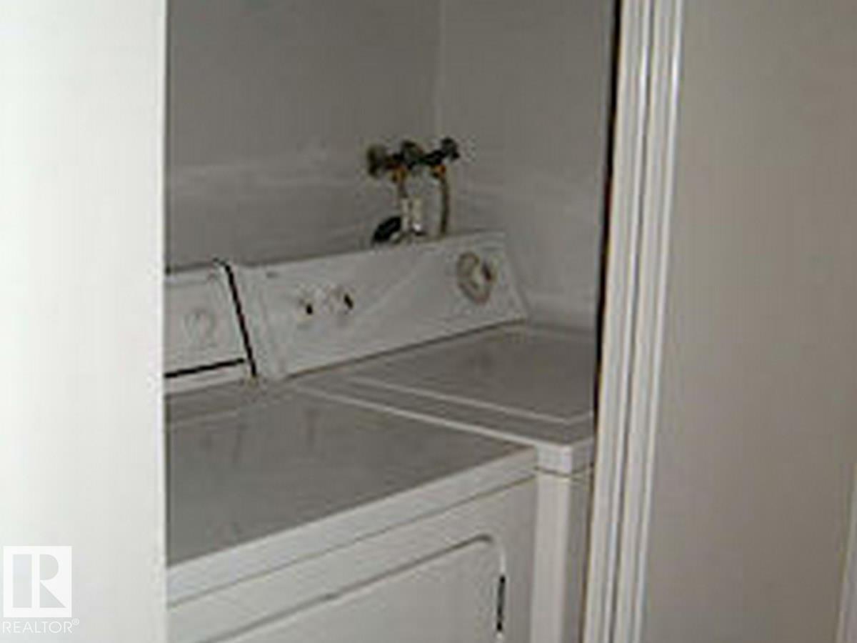 #10 2703 79 ST NW, Edmonton