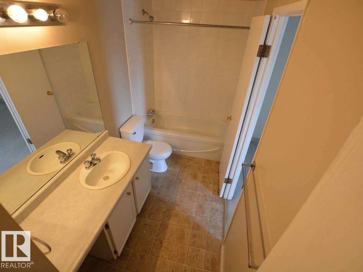 #10 2703 79 ST NW, Edmonton