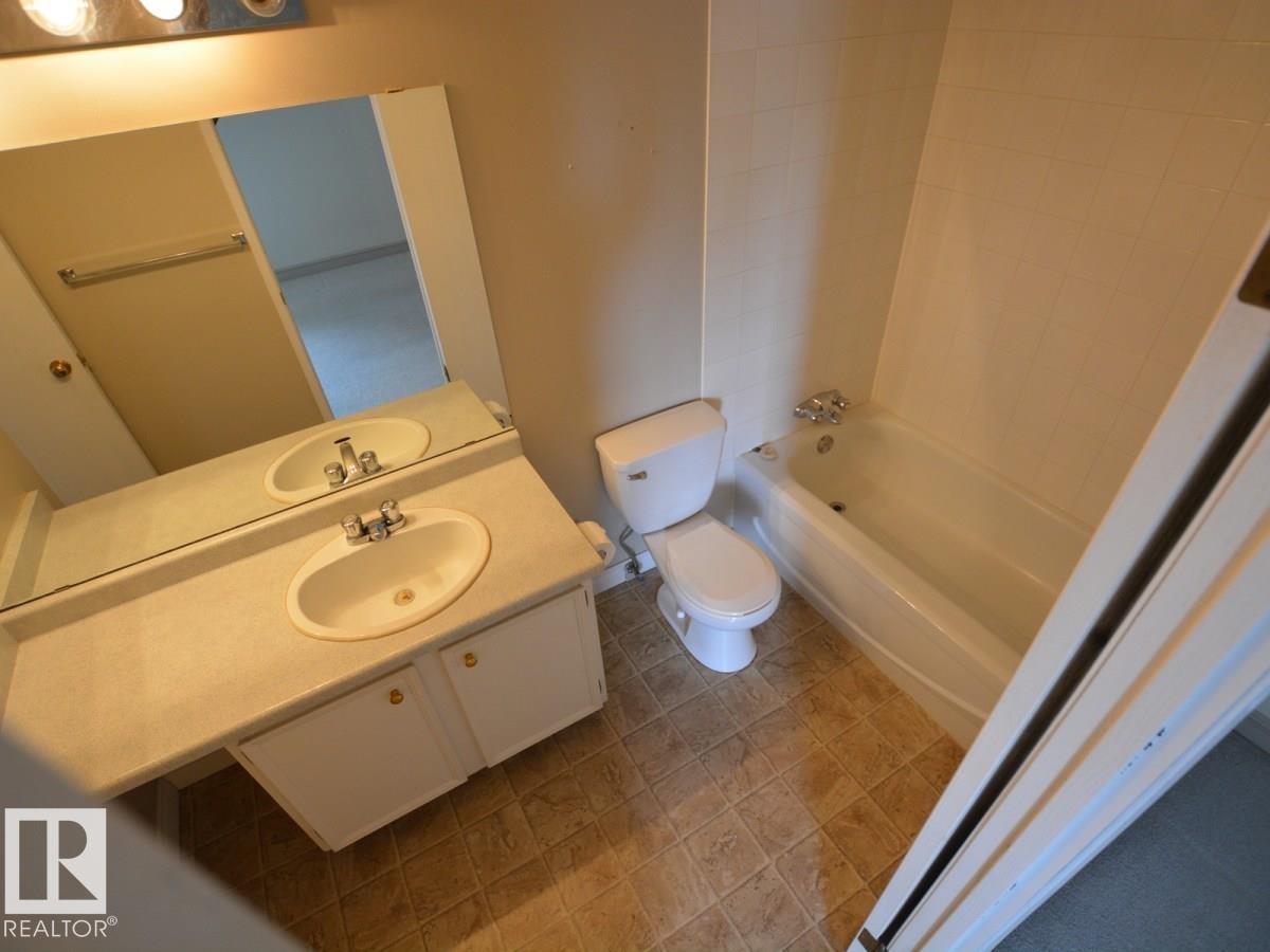 #10 2703 79 ST NW, Edmonton