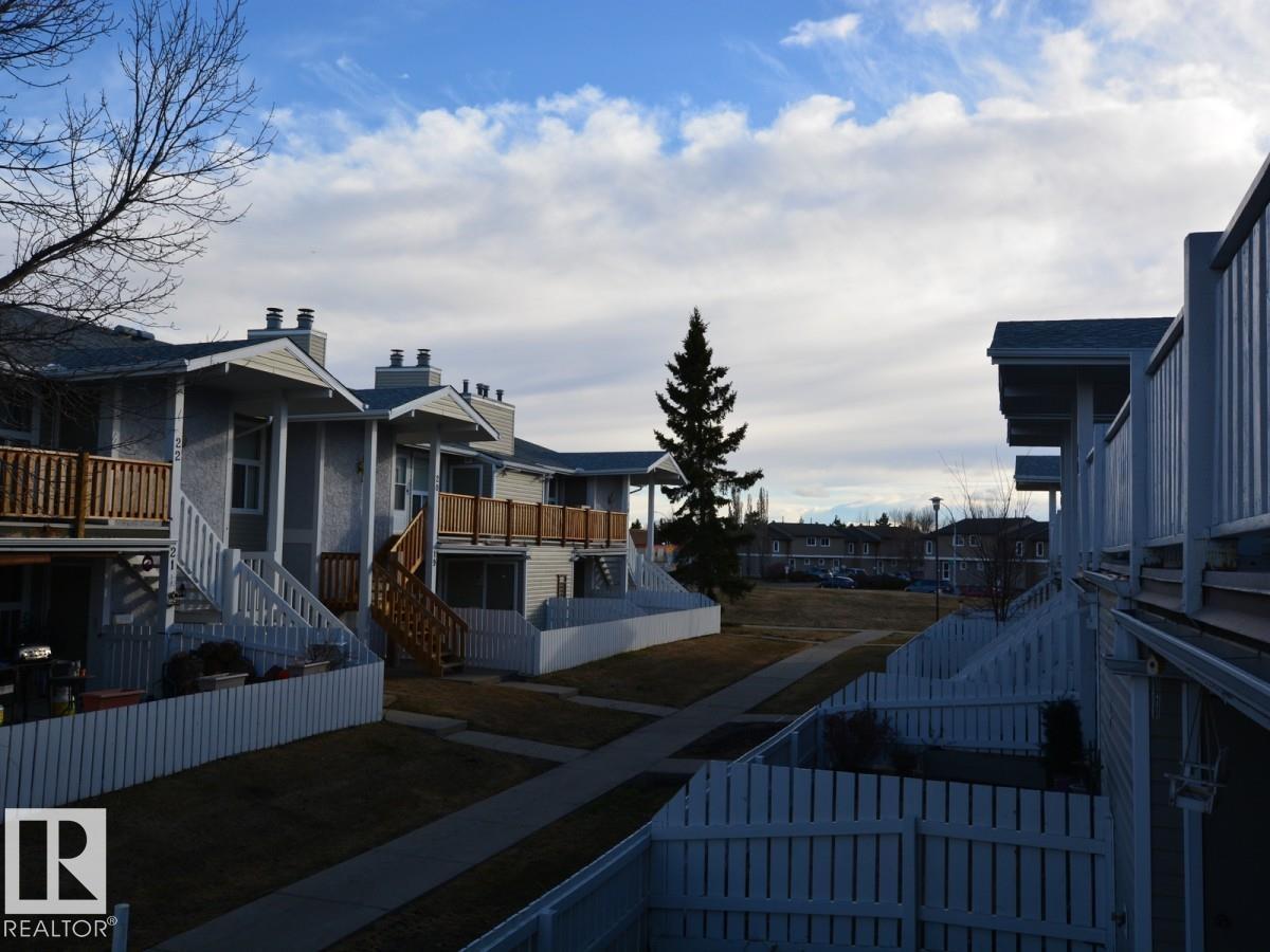 #10 2703 79 ST NW, Edmonton