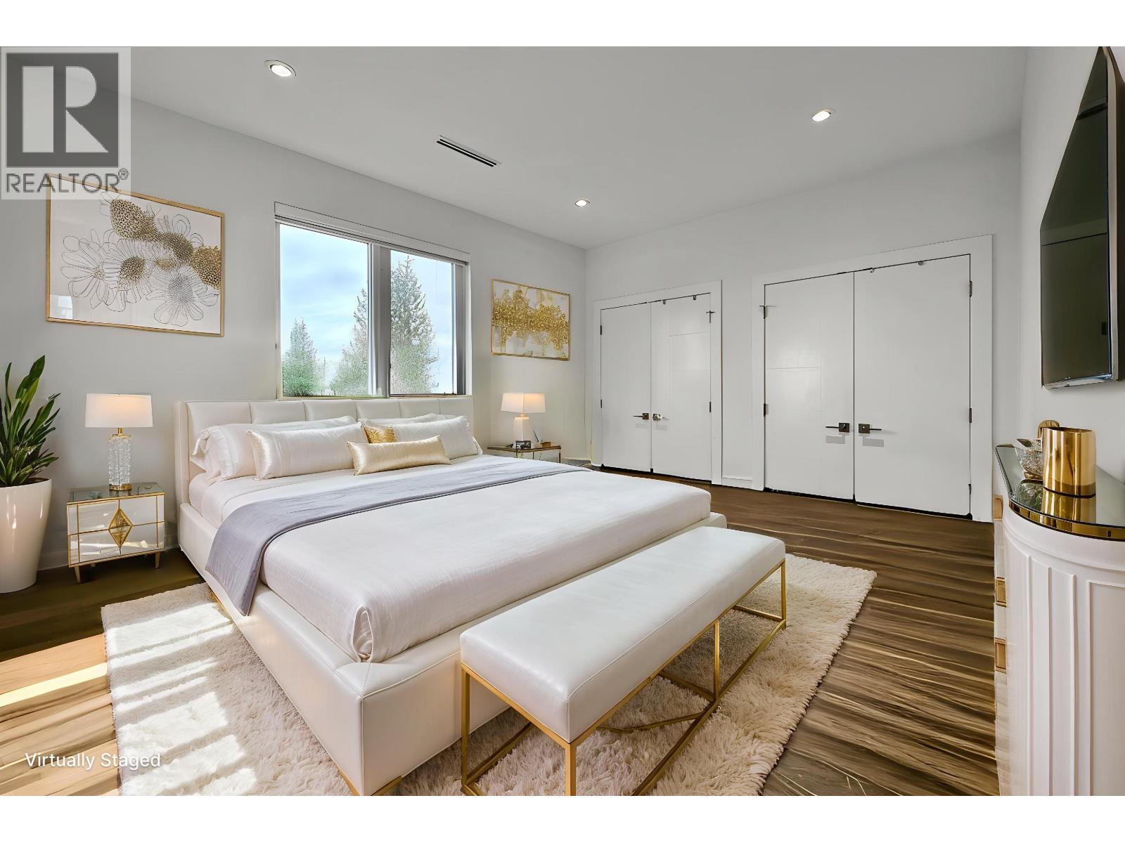 1496 BONNIEBROOK HEIGHTS ROAD, Gibsons