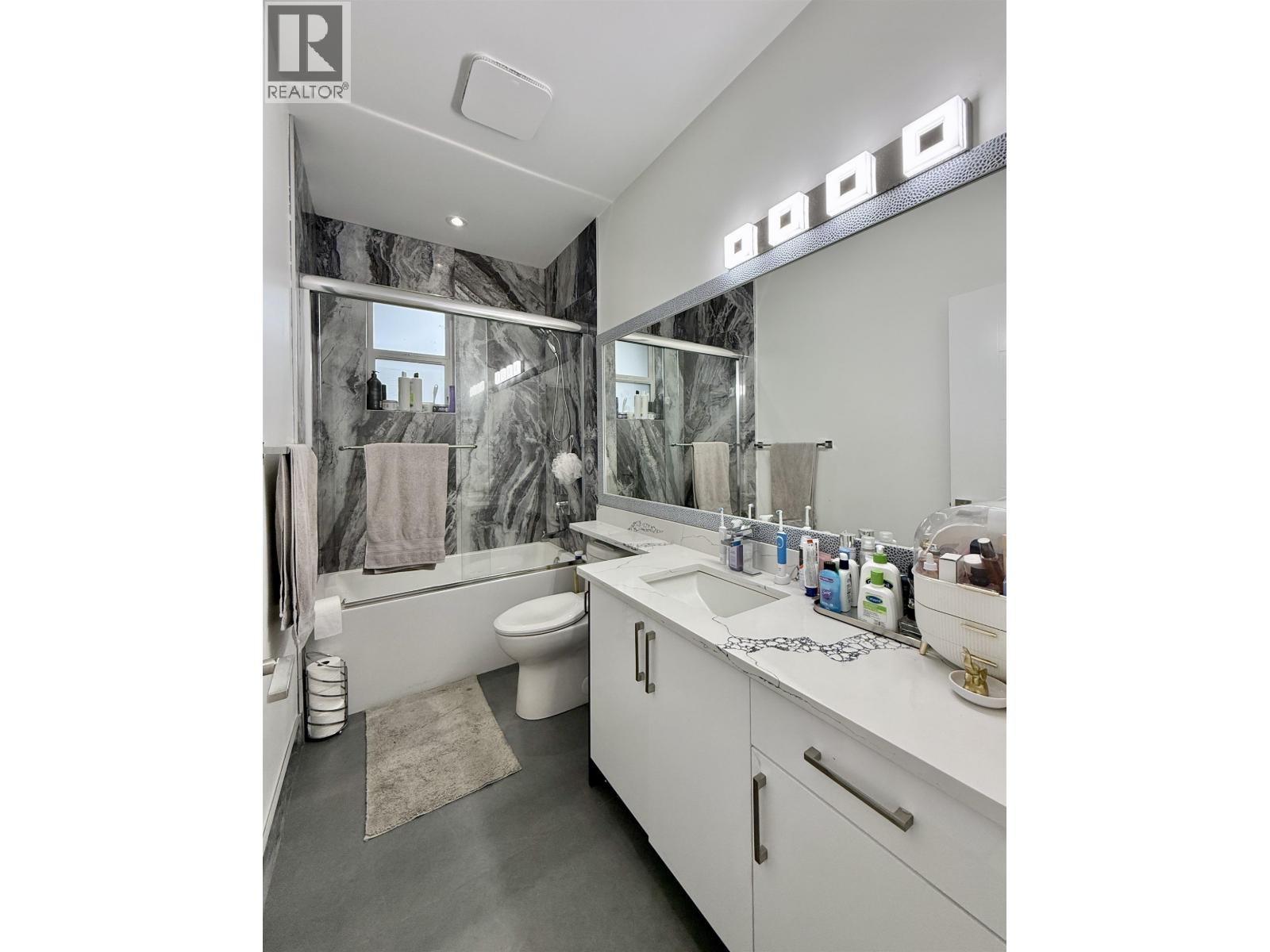 1496 BONNIEBROOK HEIGHTS ROAD, Gibsons