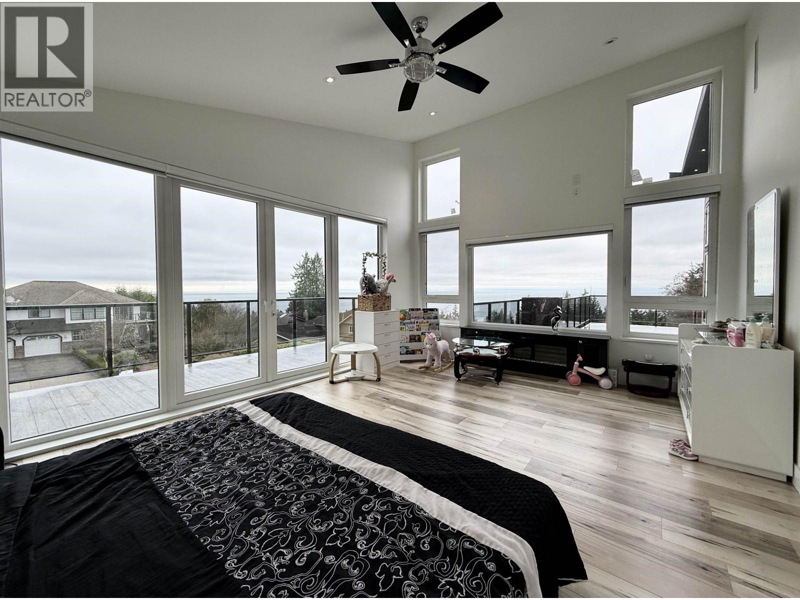 1496 BONNIEBROOK HEIGHTS ROAD, Gibsons