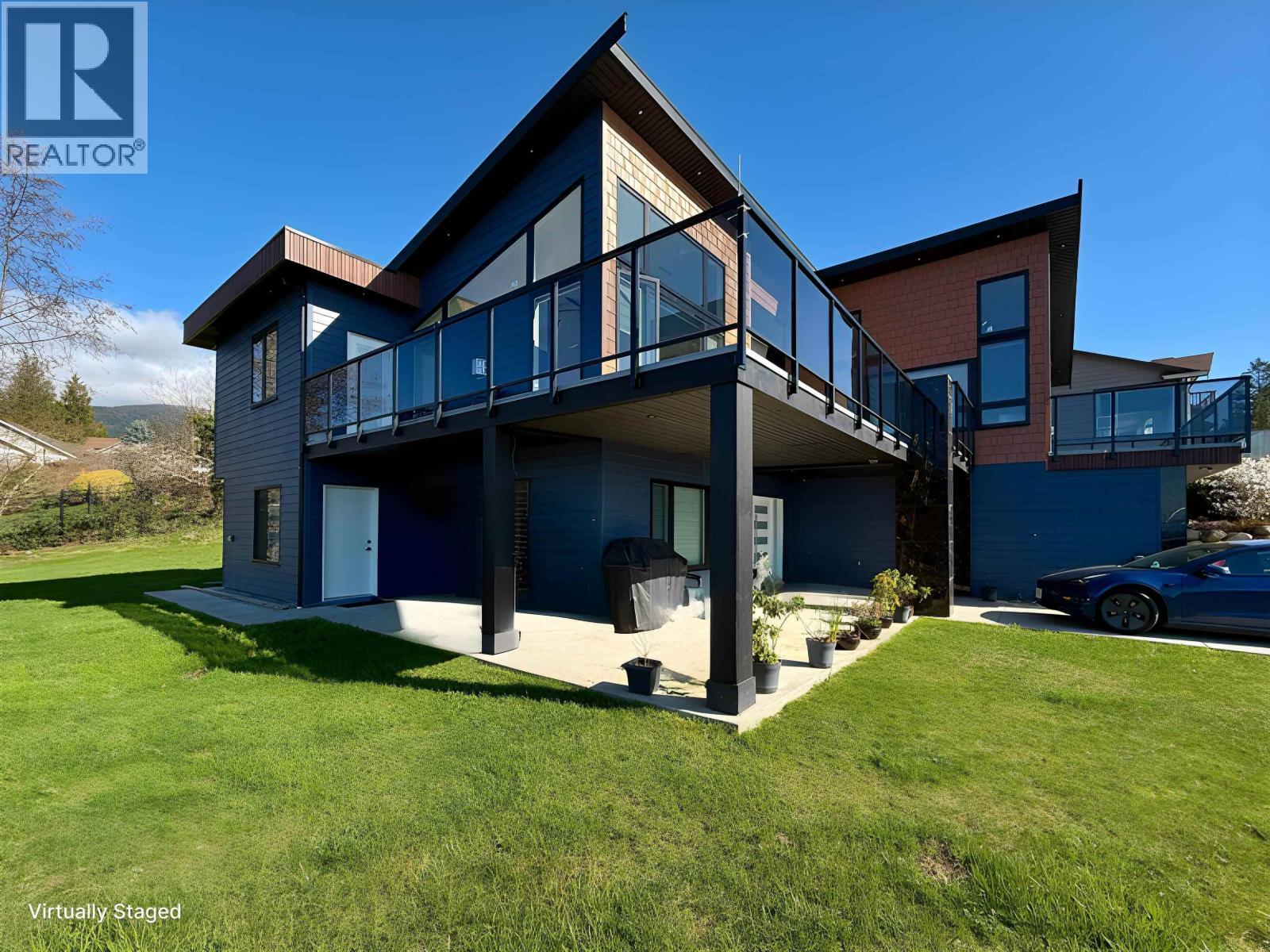 1496 BONNIEBROOK HEIGHTS ROAD, Gibsons