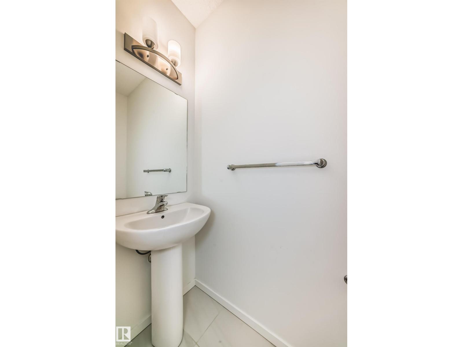 20612 22 AV NW, Edmonton