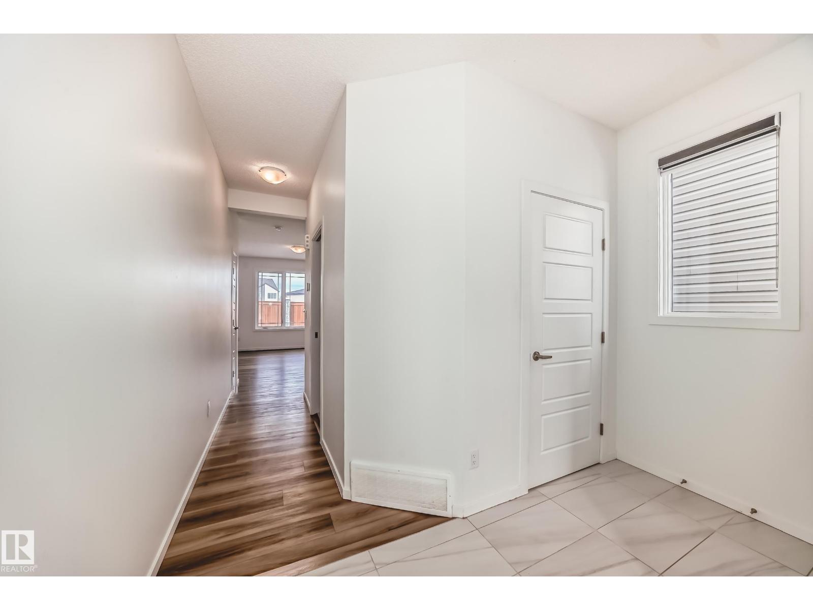 20612 22 AV NW, Edmonton