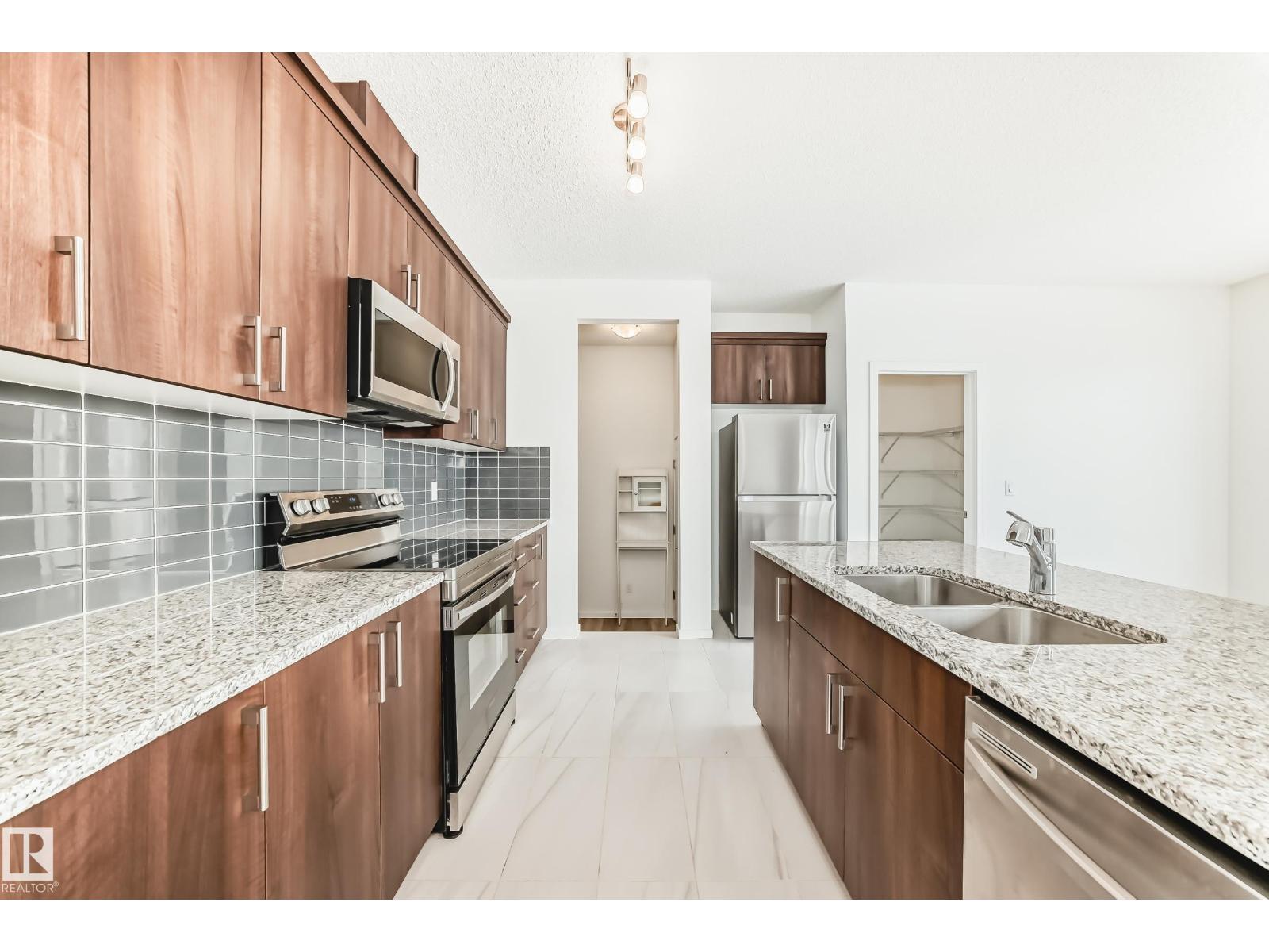 20612 22 AV NW, Edmonton