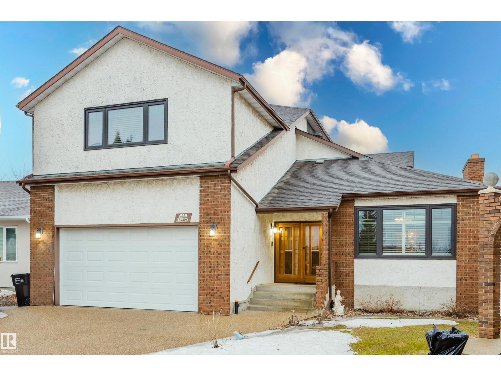9831 158 AV NW, Edmonton