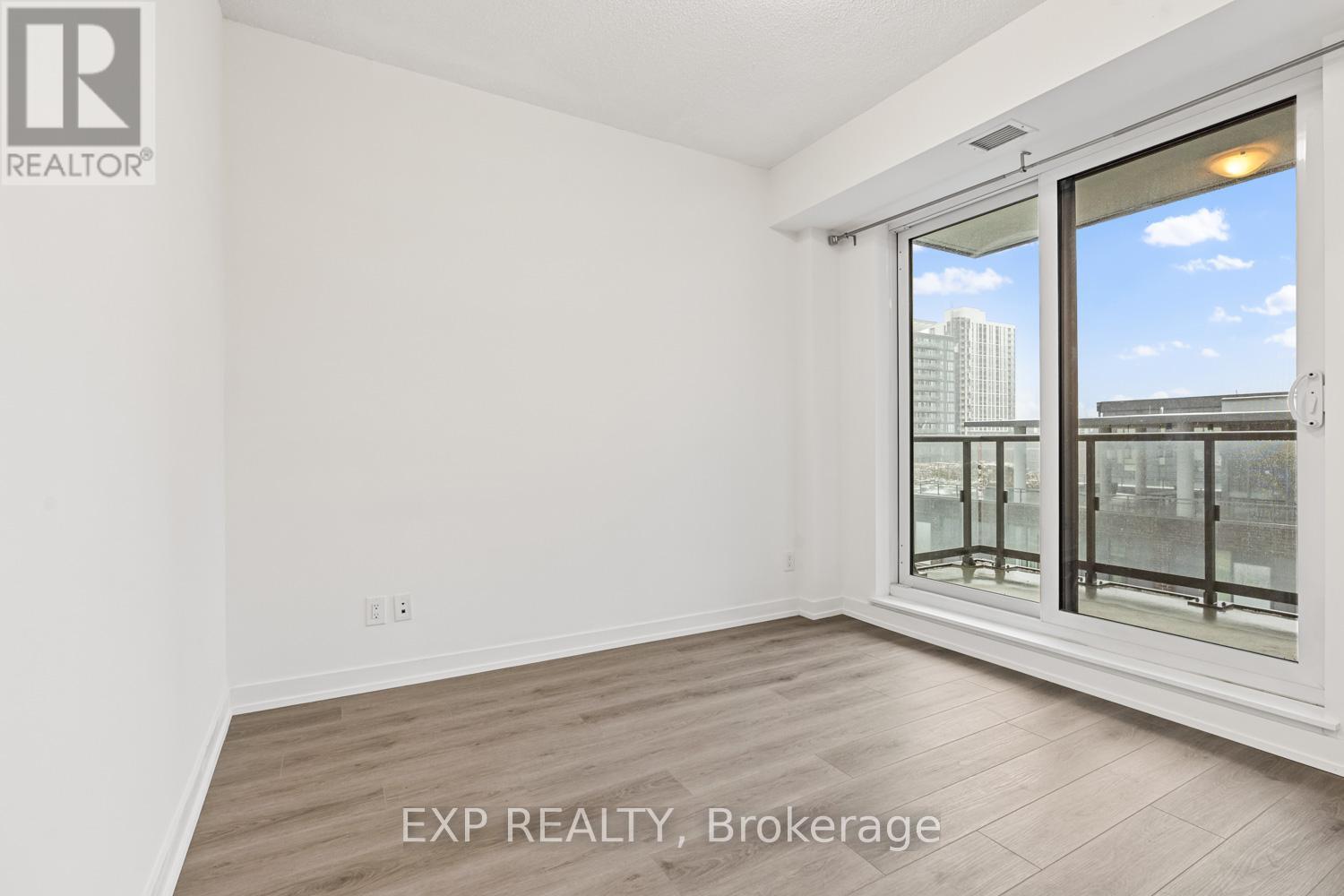#1009 200 SACKVILLE STREET - 17