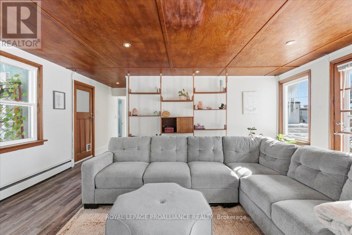 17 KING STREET — photo 9