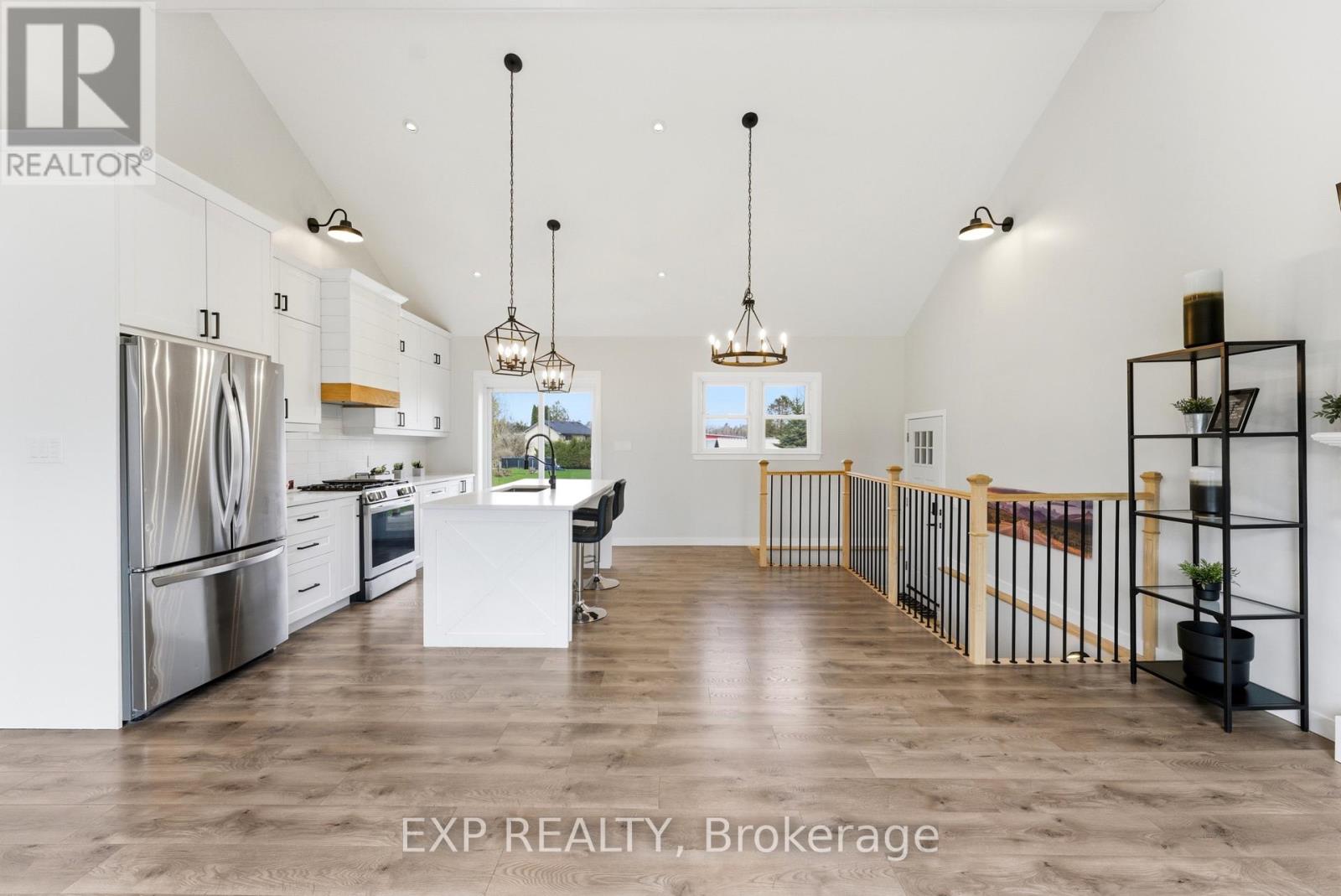 6 BAYSIDE DRIVE - 8