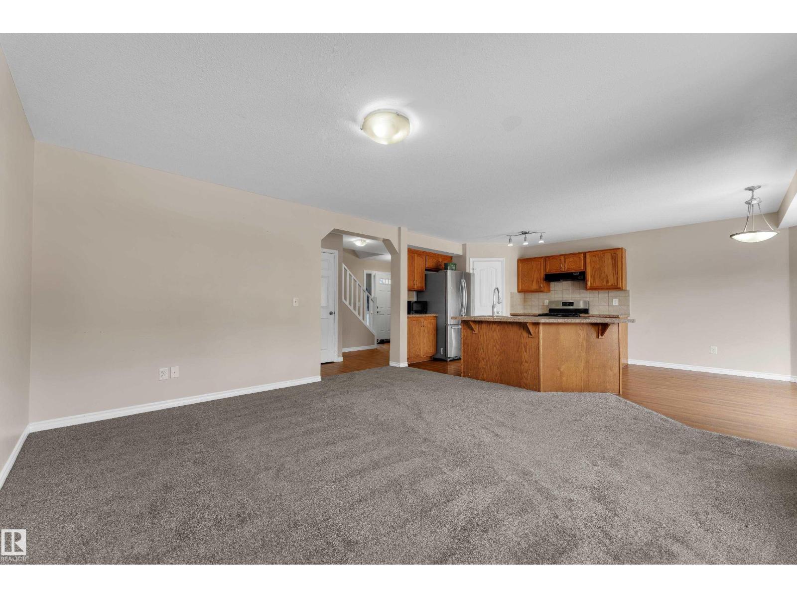 1739 61 ST SW, Edmonton