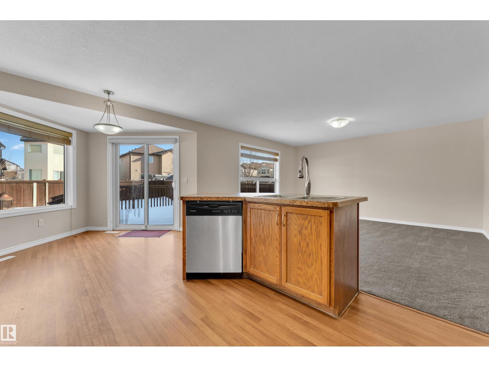 1739 61 ST SW, Edmonton