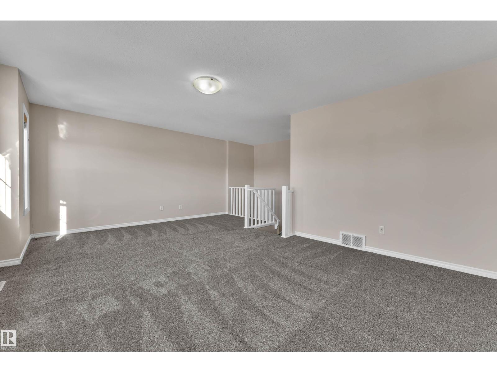 1739 61 ST SW, Edmonton