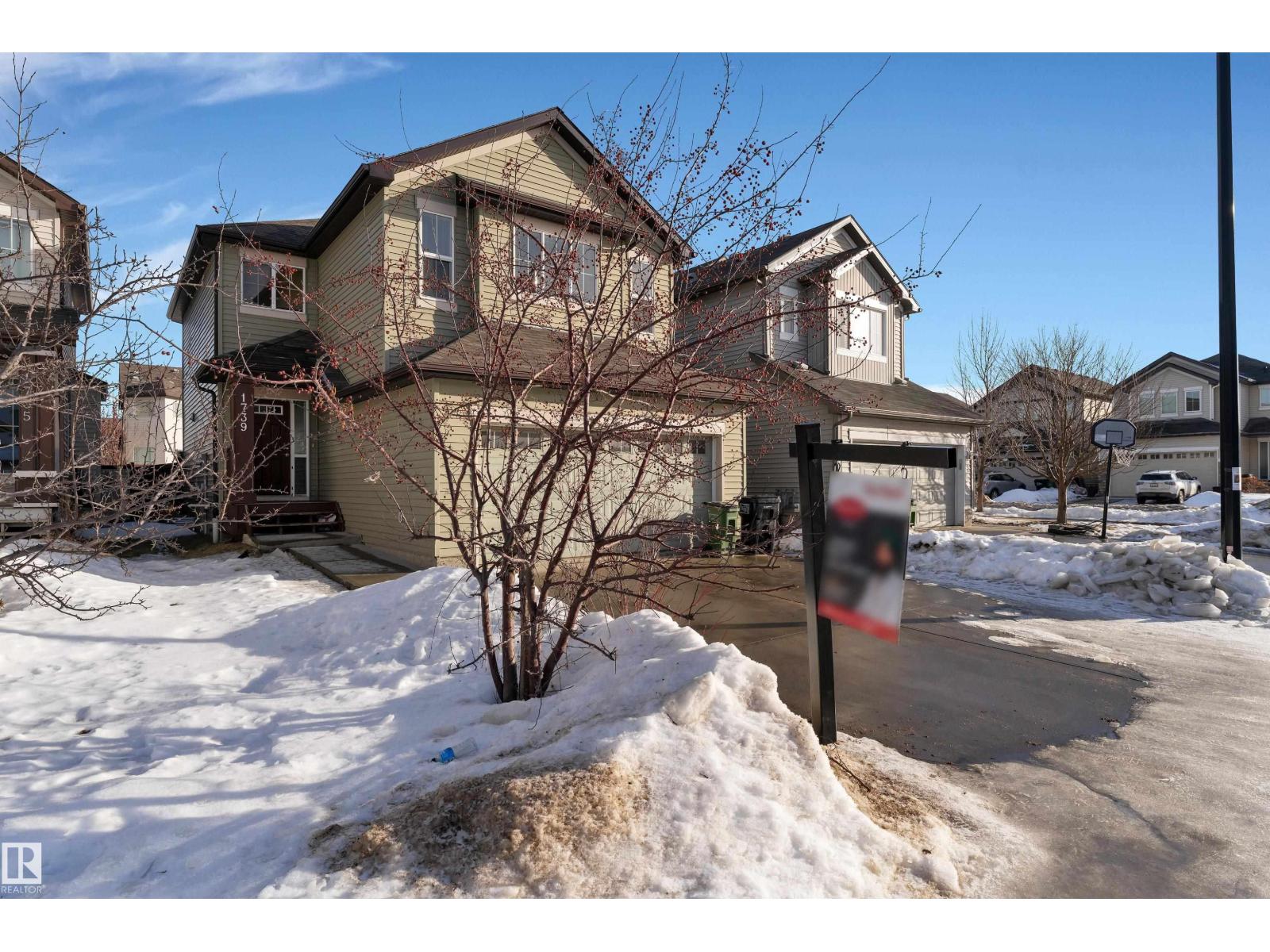 1739 61 ST SW, Edmonton