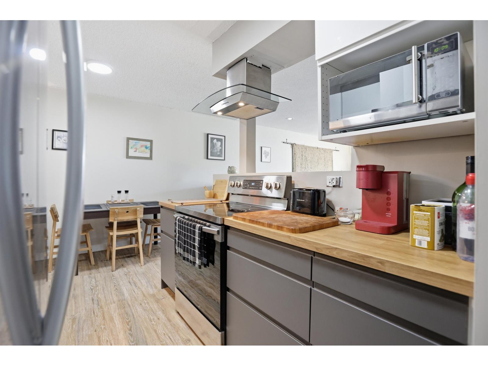 #215-11816 88 Avenue, Delta