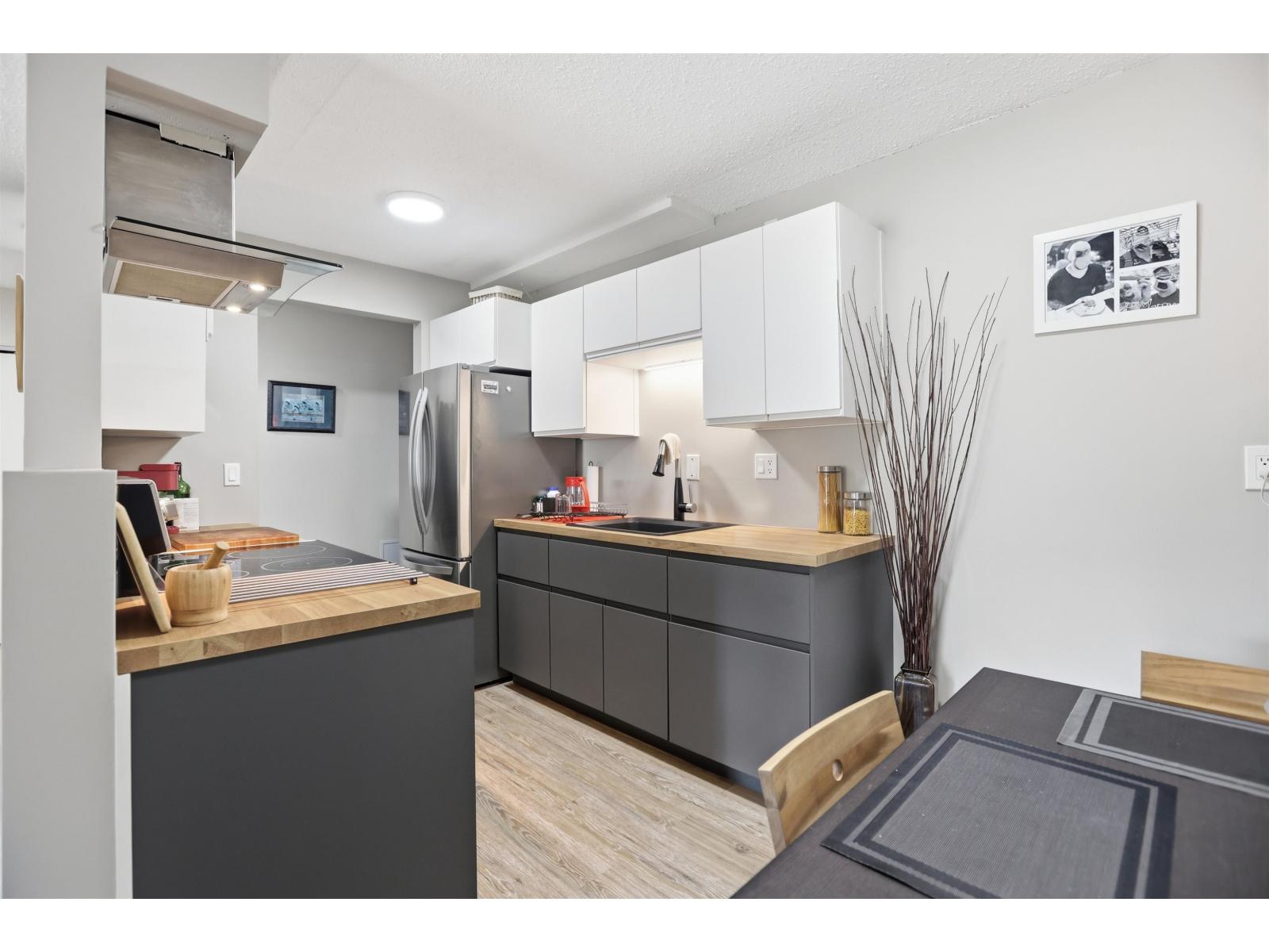 #215-11816 88 Avenue, Delta