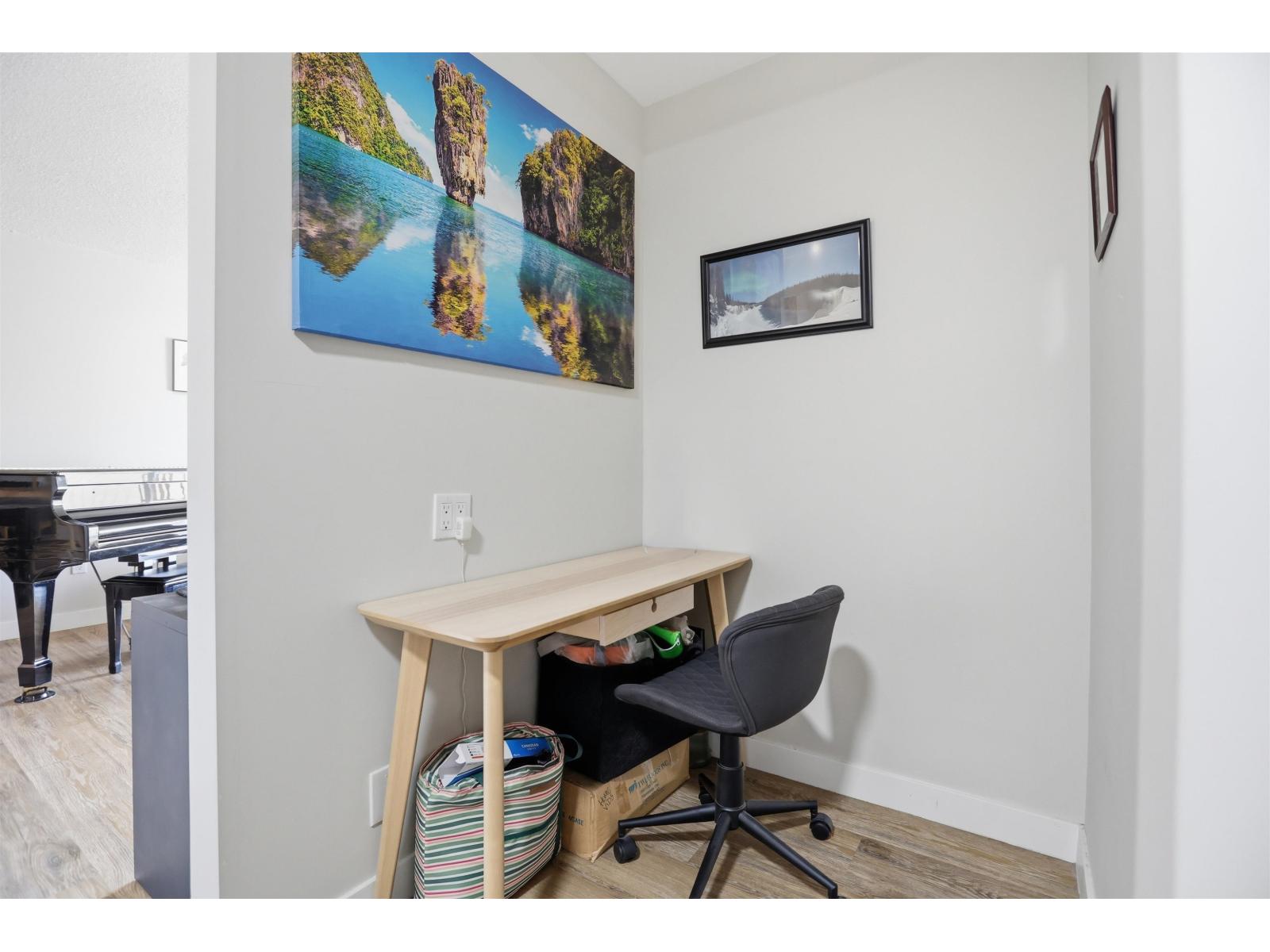 #215-11816 88 Avenue, Delta