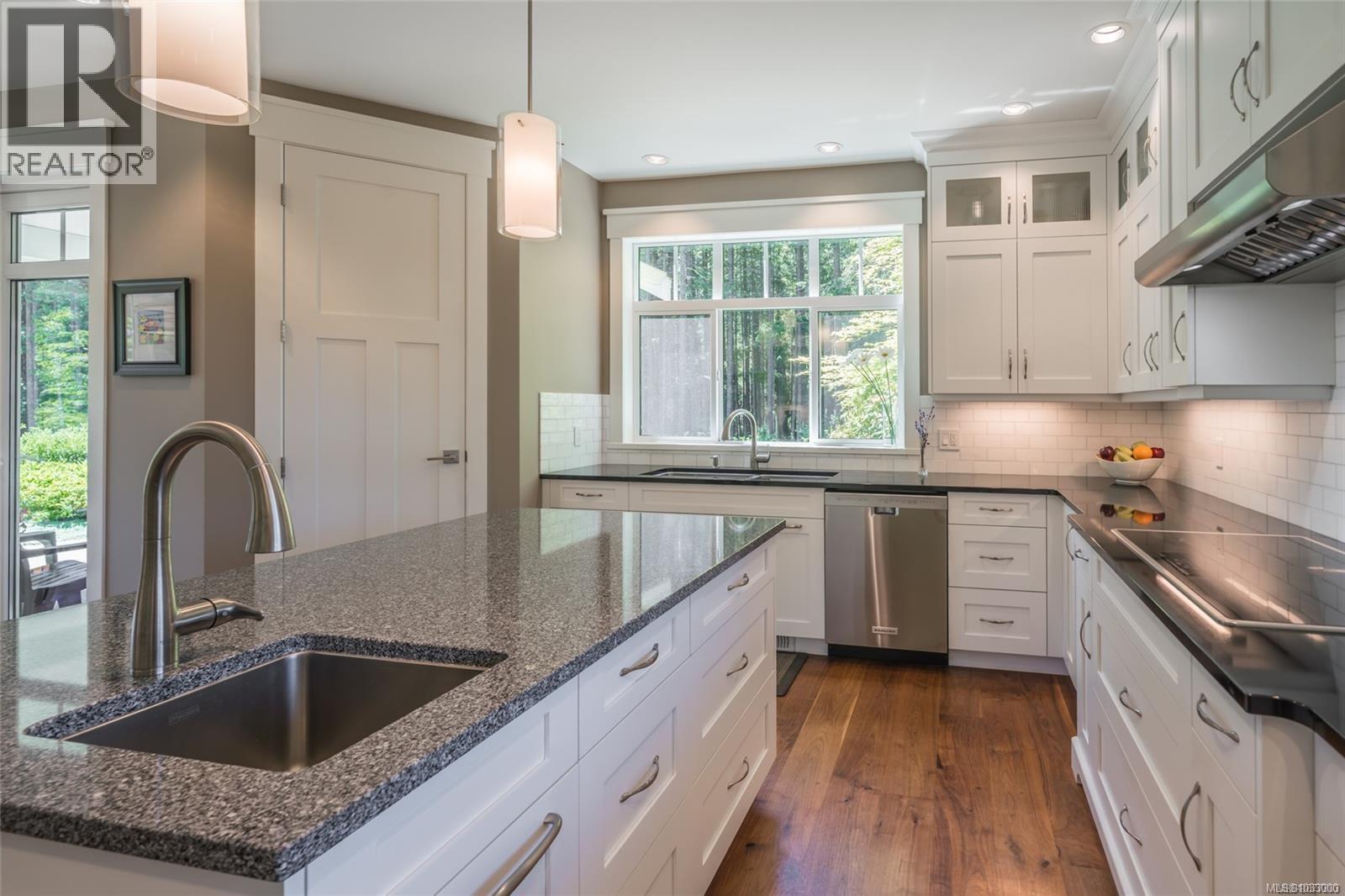 1432 Kaz Crt - 60