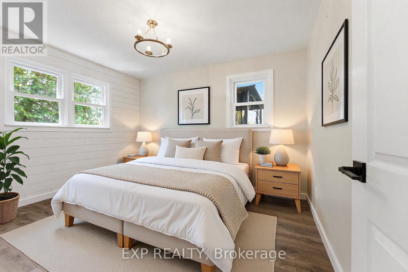 6 BAYSIDE DRIVE - 12