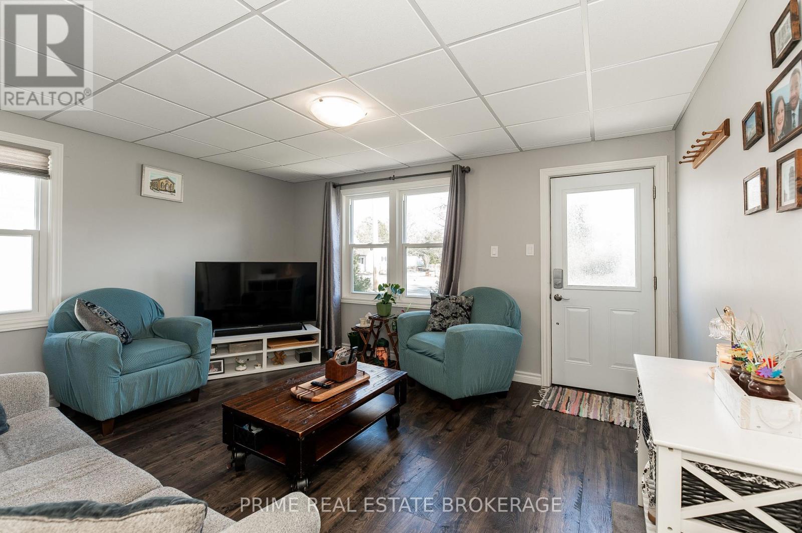 139 MAIN STREET Property Photo