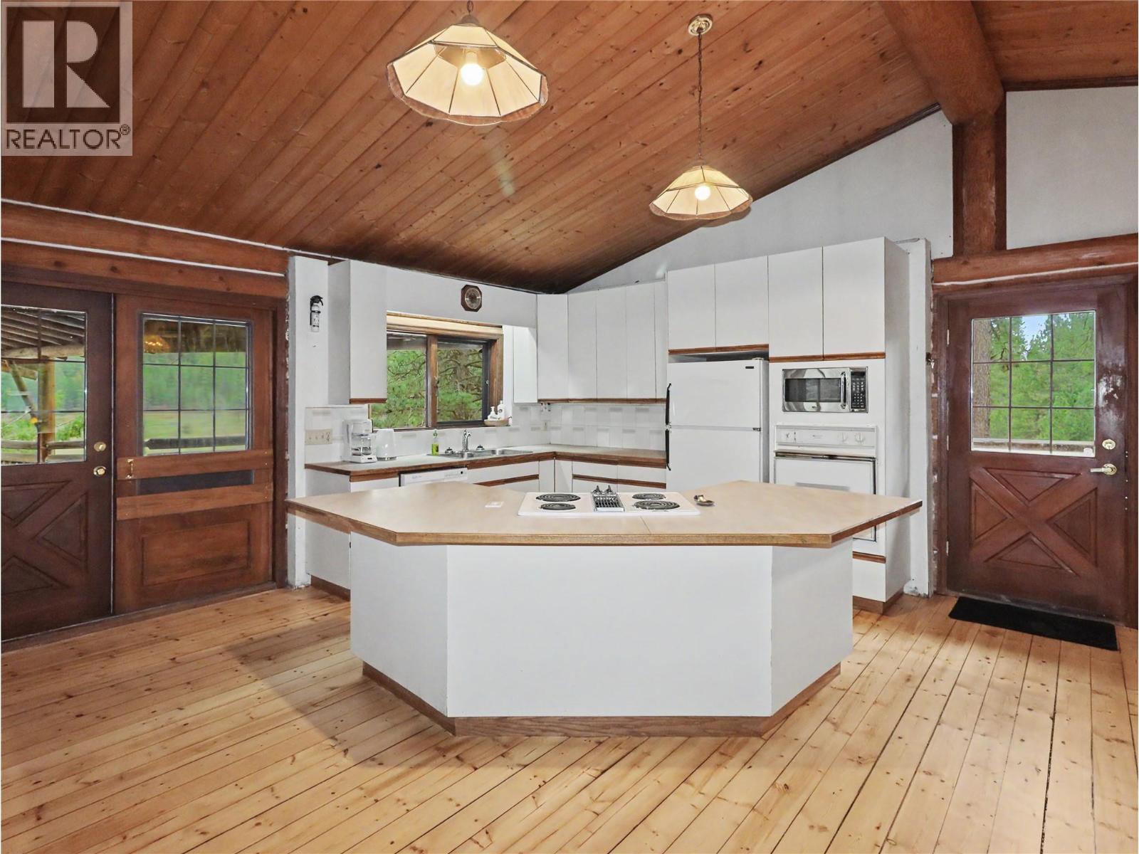 8810 North Fork Road - 27