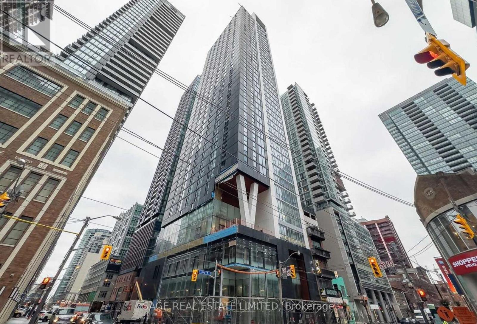 Listing photo of 2009 - 357 KING STREET W