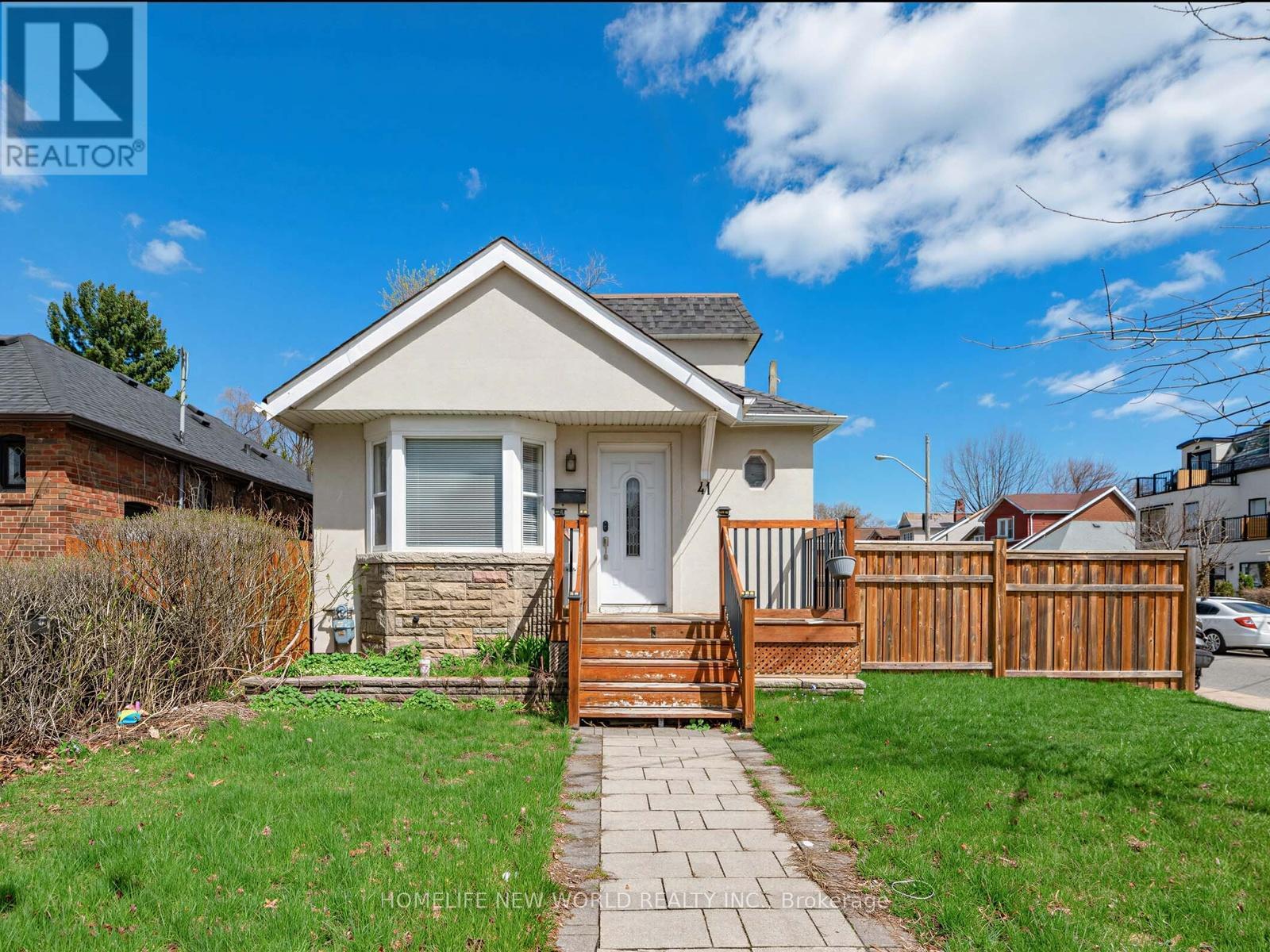 MAIN - 41 BINSWOOD AVENUE