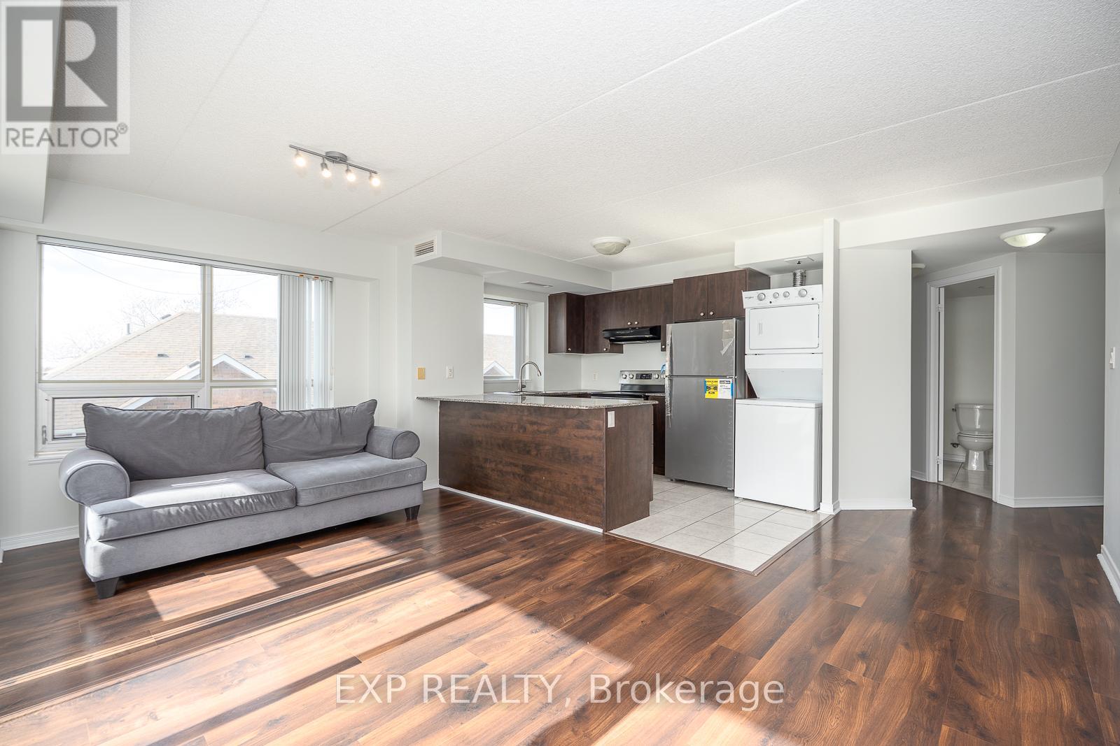 #519 4600 STEELES AVENUE E - 11