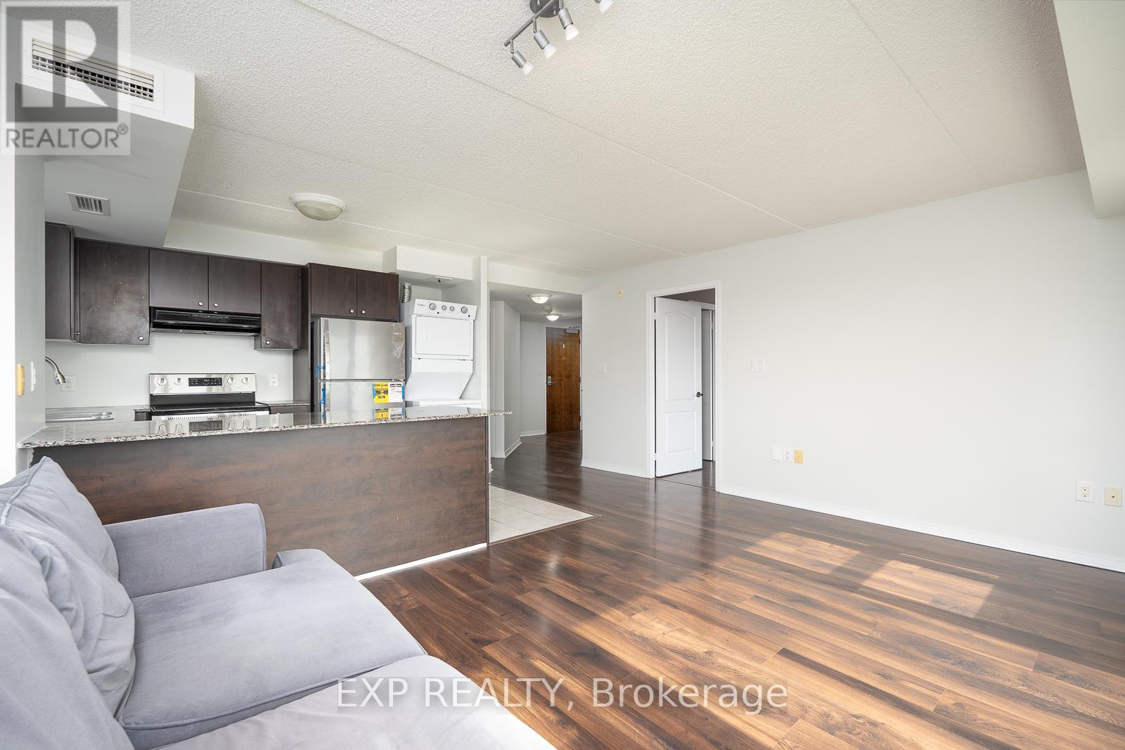 #519 4600 STEELES AVENUE E - 12