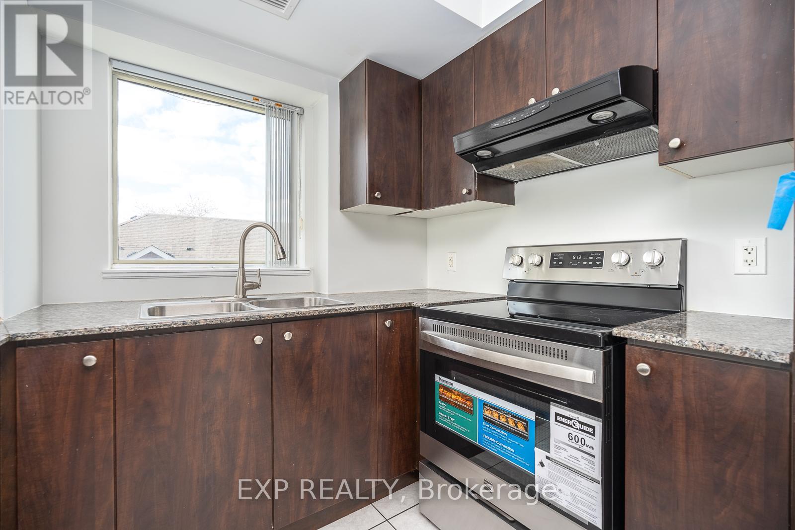 #519 4600 STEELES AVENUE E - 15