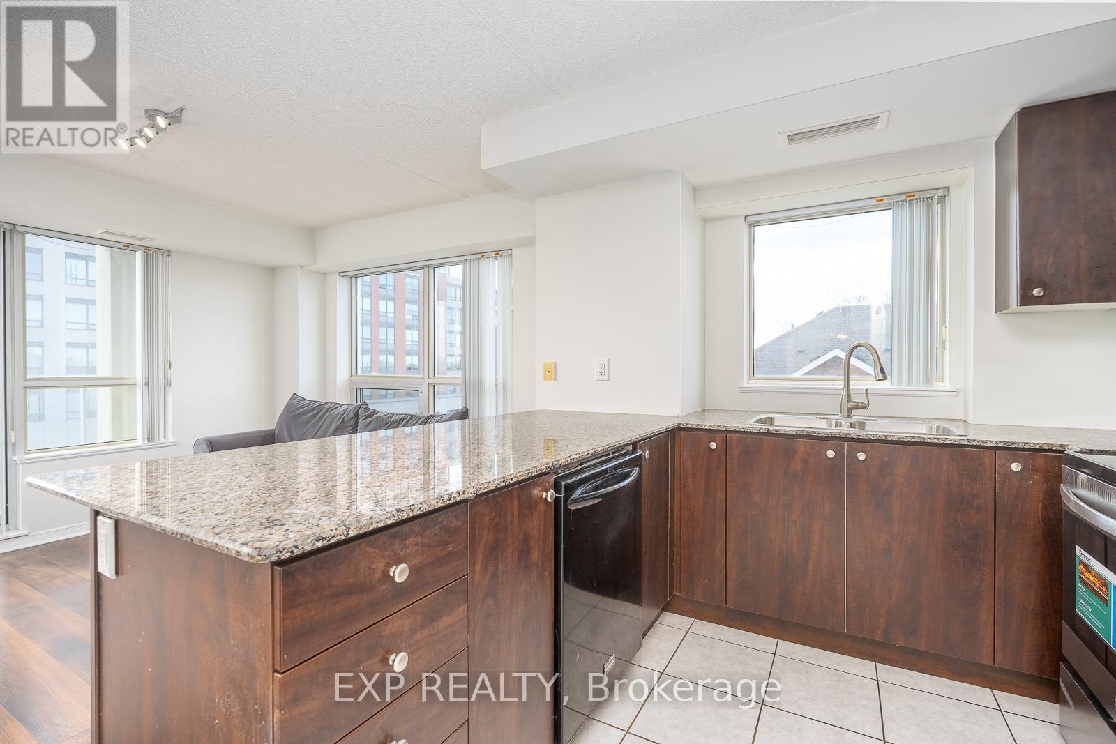 #519 4600 STEELES AVENUE E - 16