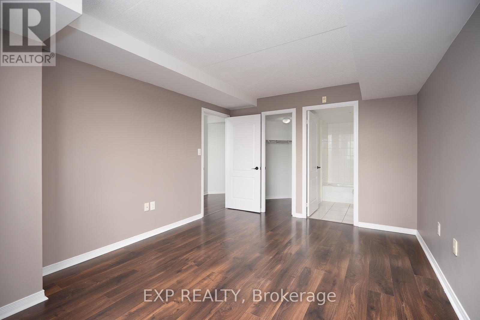 #519 4600 STEELES AVENUE E - 20