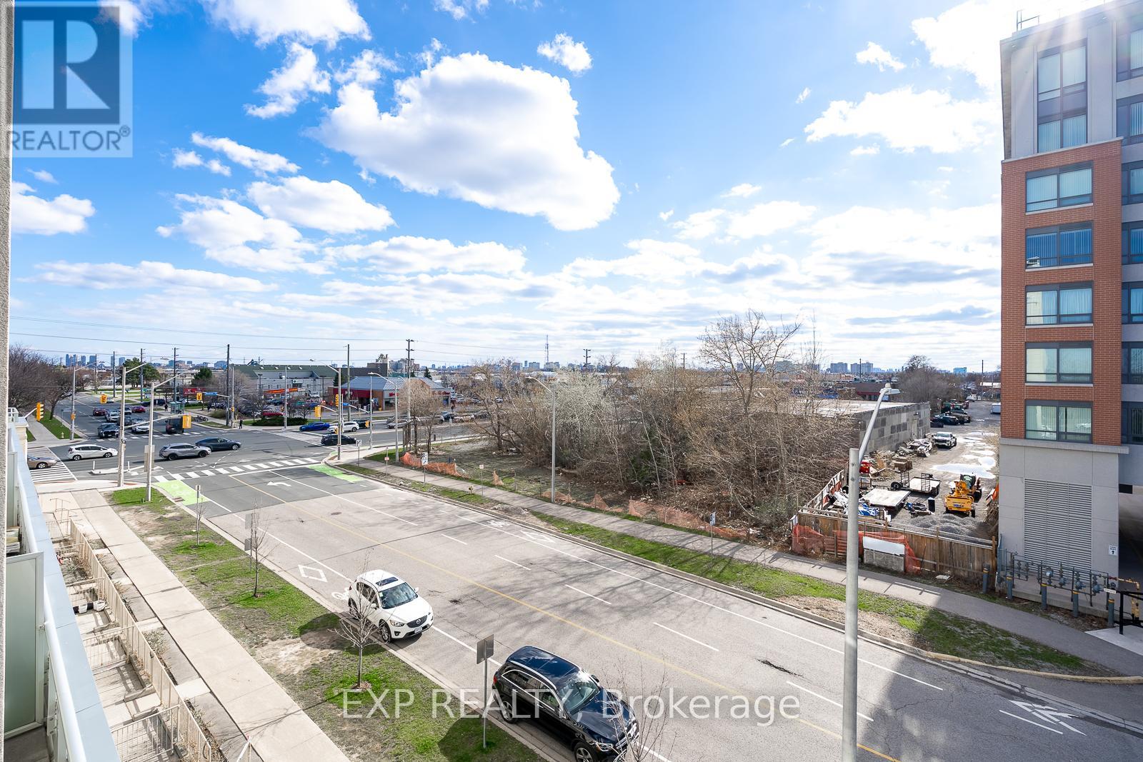 #519 4600 STEELES AVENUE E - 30