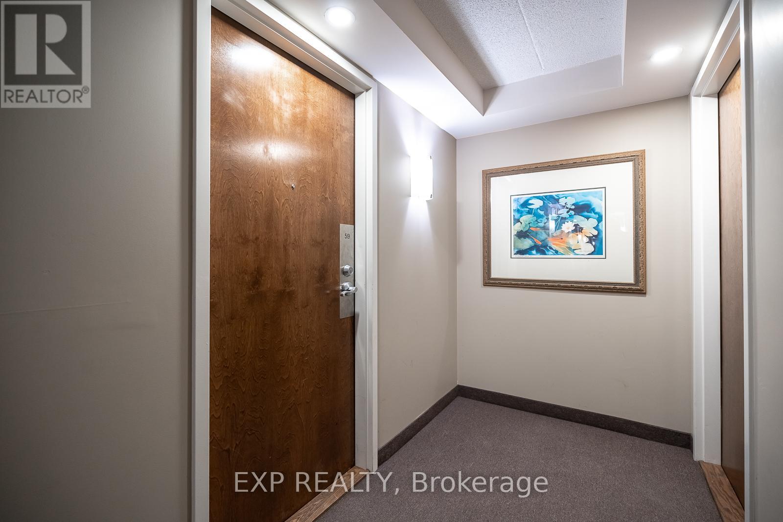 #519 4600 STEELES AVENUE E - 6