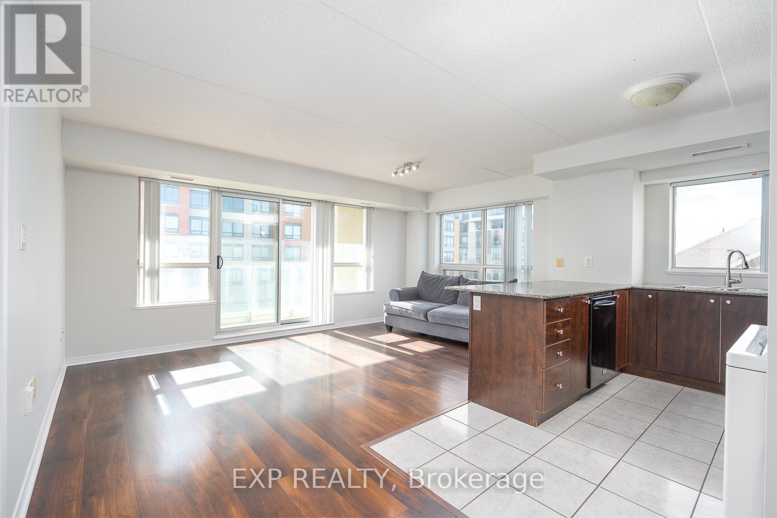 #519 4600 STEELES AVENUE E - 9