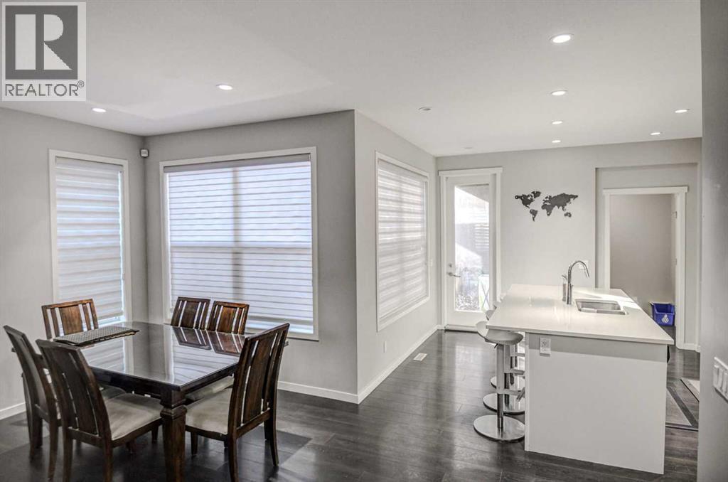 195 MASTERS AVENUE SE - 14