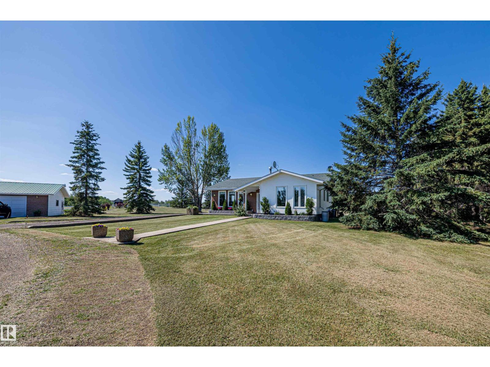 21341 TWP ROAD 534, Rural Strathcona County