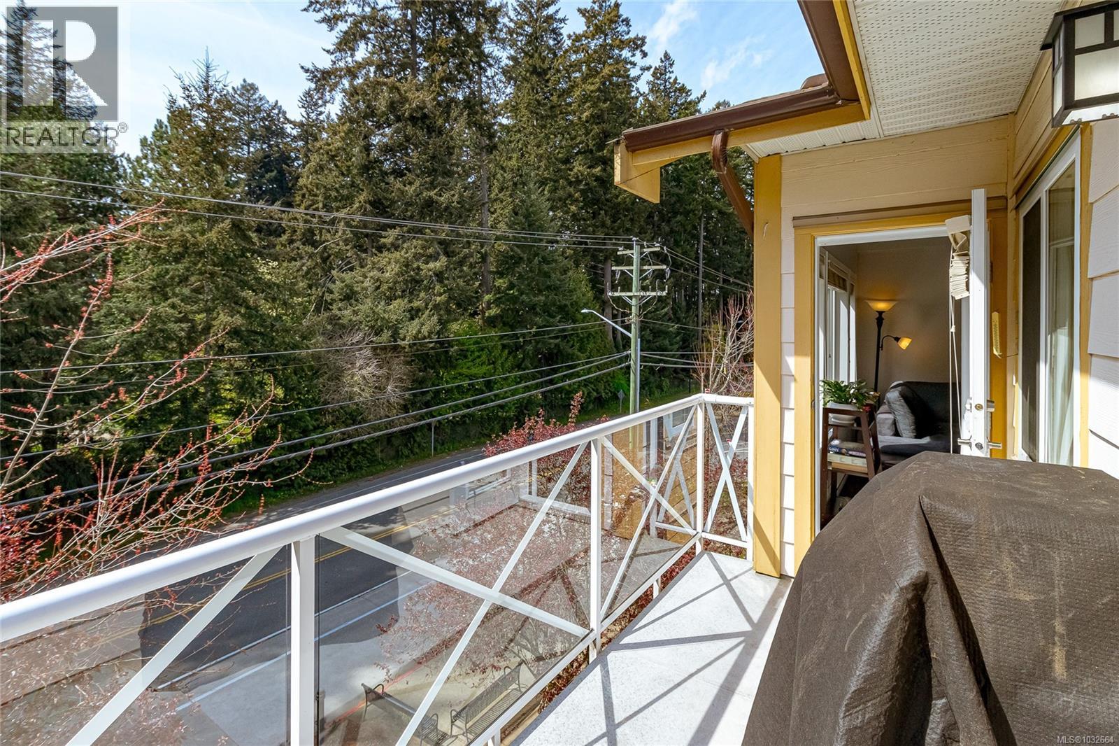 405 364 Goldstream Avenue, Colwood