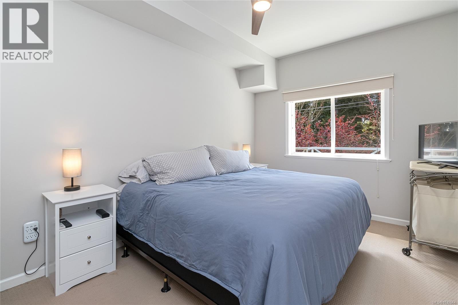 405 364 Goldstream Avenue, Colwood