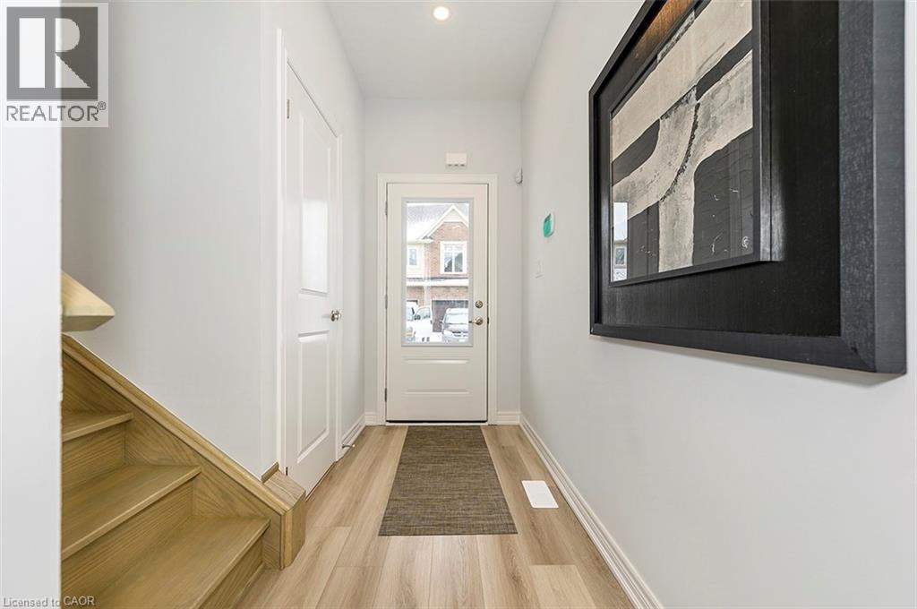 205 THAMES Way Unit 28, Hamilton, Ontario L0R1W2 - Photo 2
