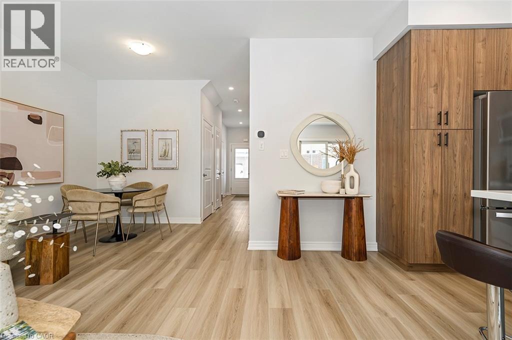 205 THAMES Way Unit 28, Hamilton, Ontario L0R1W2 - Photo 4